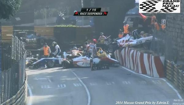 Crash F3 Grand Prix Macau Tom Blomqvist en Esteban Ocon San Francisco
